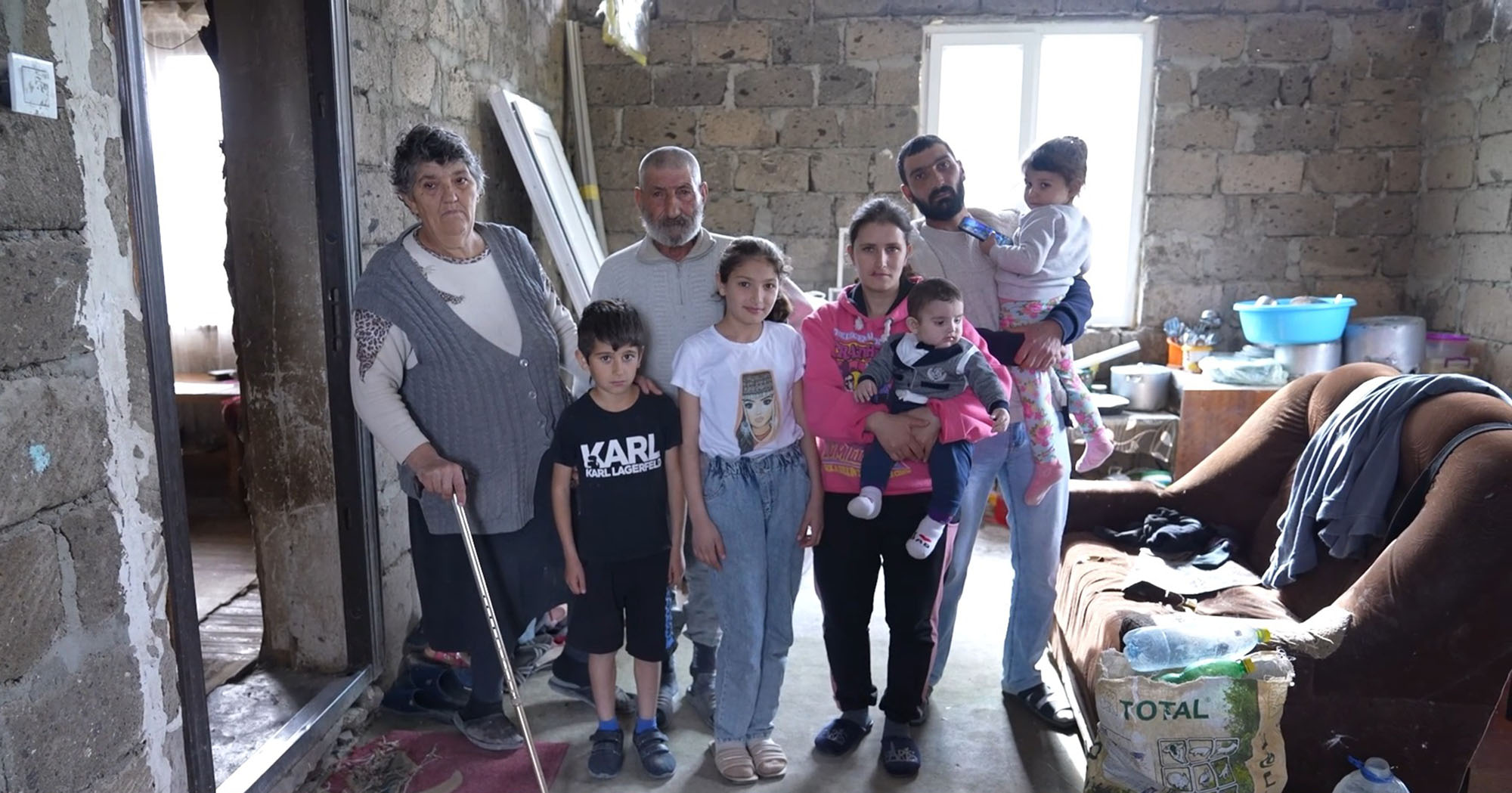 Շառոյանների ընտանիք,
գ. Ակնալիճ