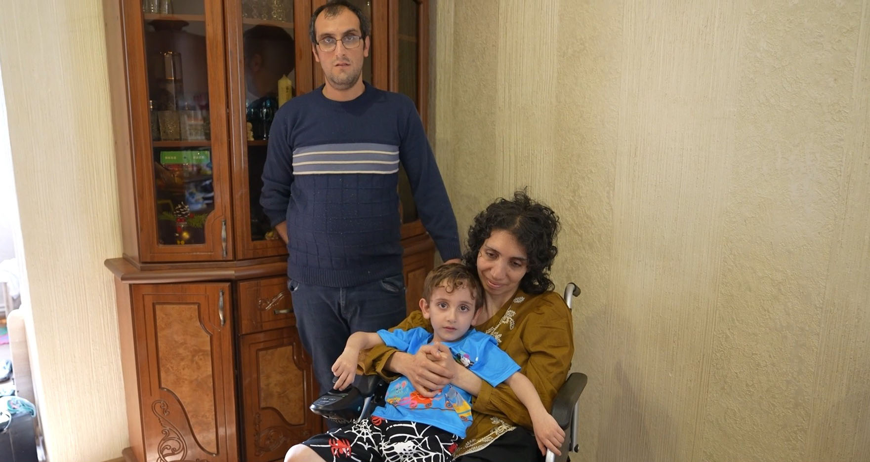 Ենոքյանների ընտանիք,
ք. Վանաձոր